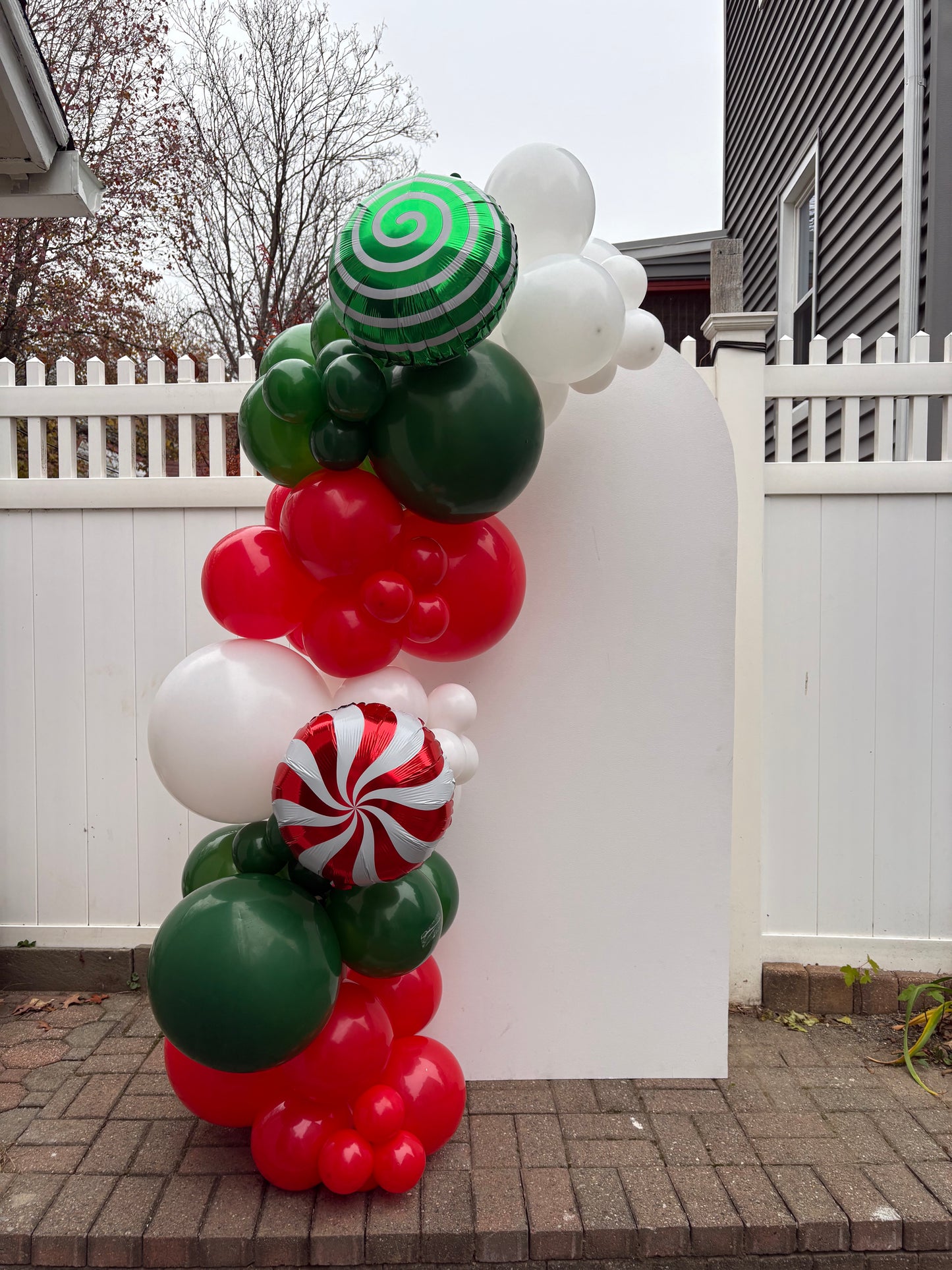 Grab-n-Go Christmas Clustered Garland Deluxe + Foam Board