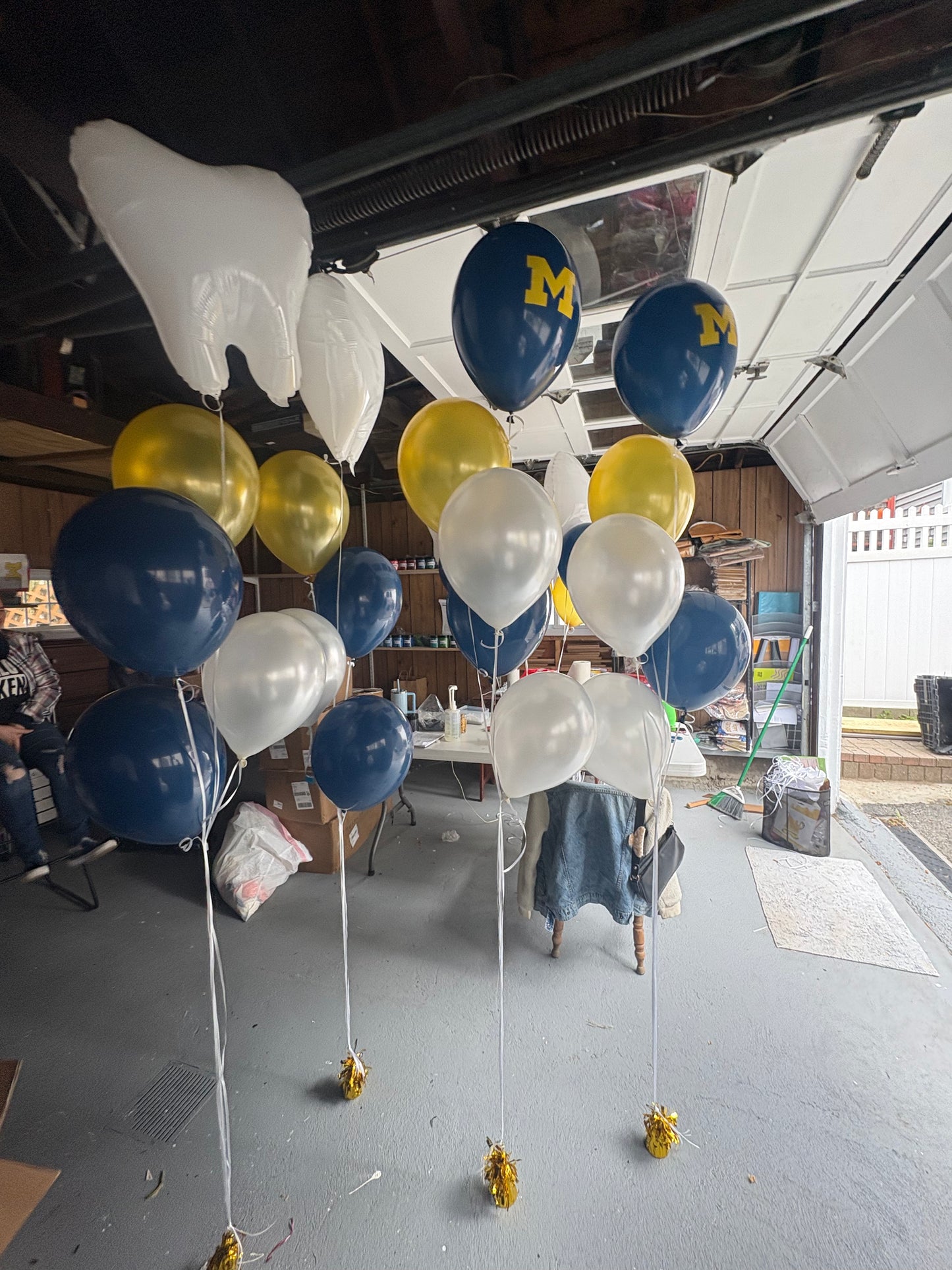 Build Your Own Balloon Bouquet
