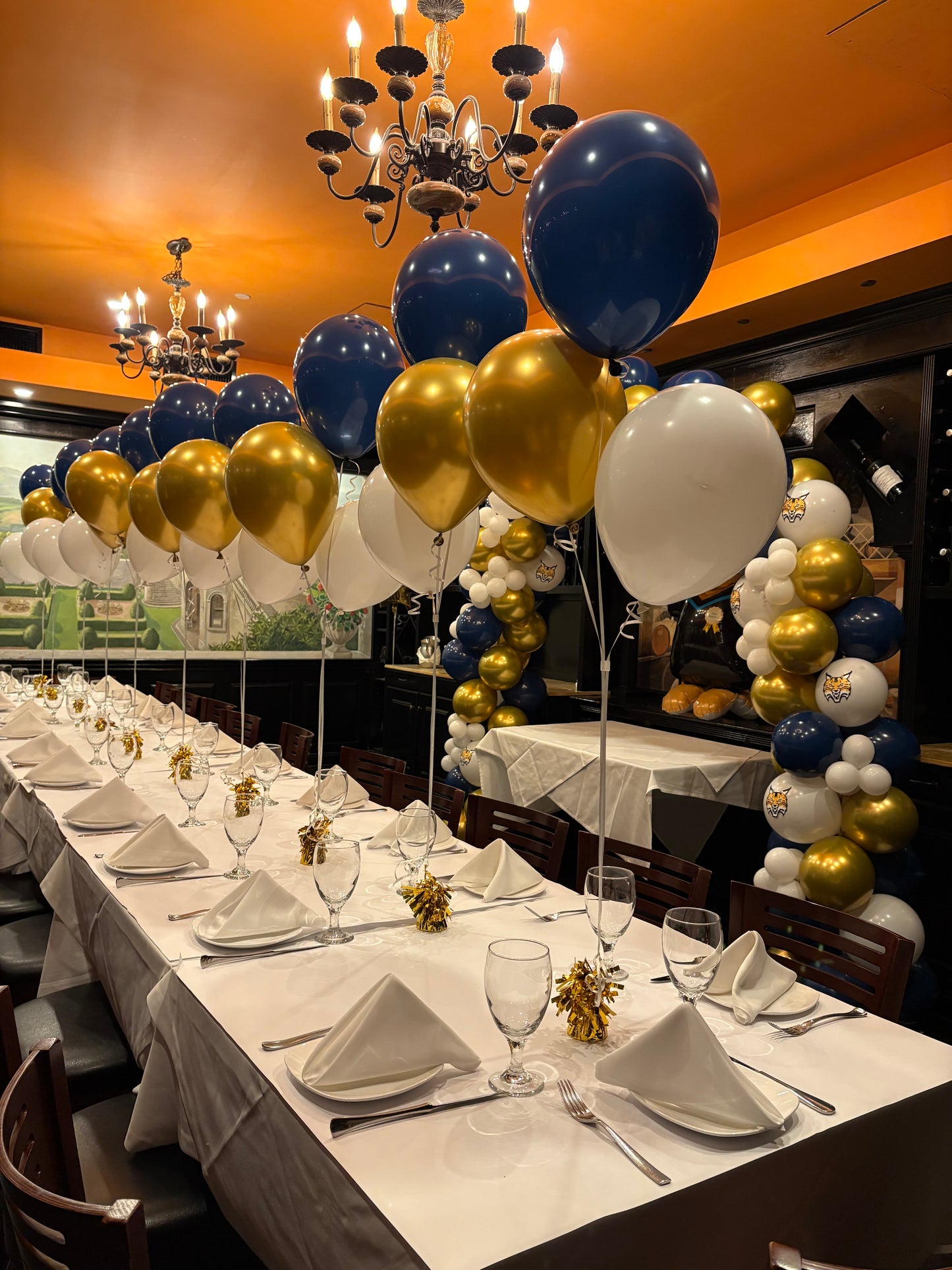 Build Your Own Balloon Bouquet